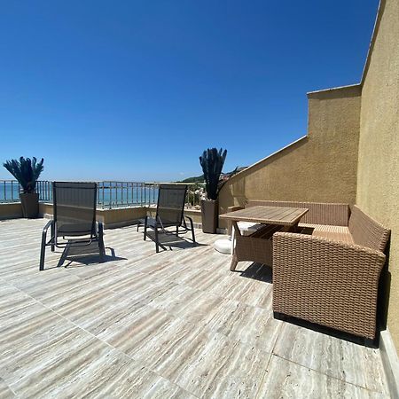 First Line On The Beach Cosy Sea Paradise Apartments Kavarna Ngoại thất bức ảnh