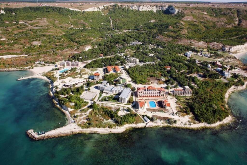 First Line On The Beach Cosy Sea Paradise Apartments Kavarna Ngoại thất bức ảnh
