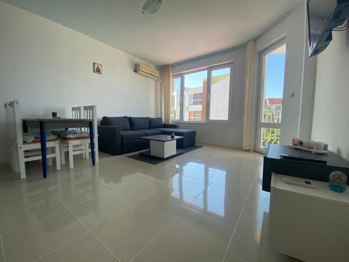 First Line On The Beach Cosy Sea Paradise Apartments Kavarna Ngoại thất bức ảnh