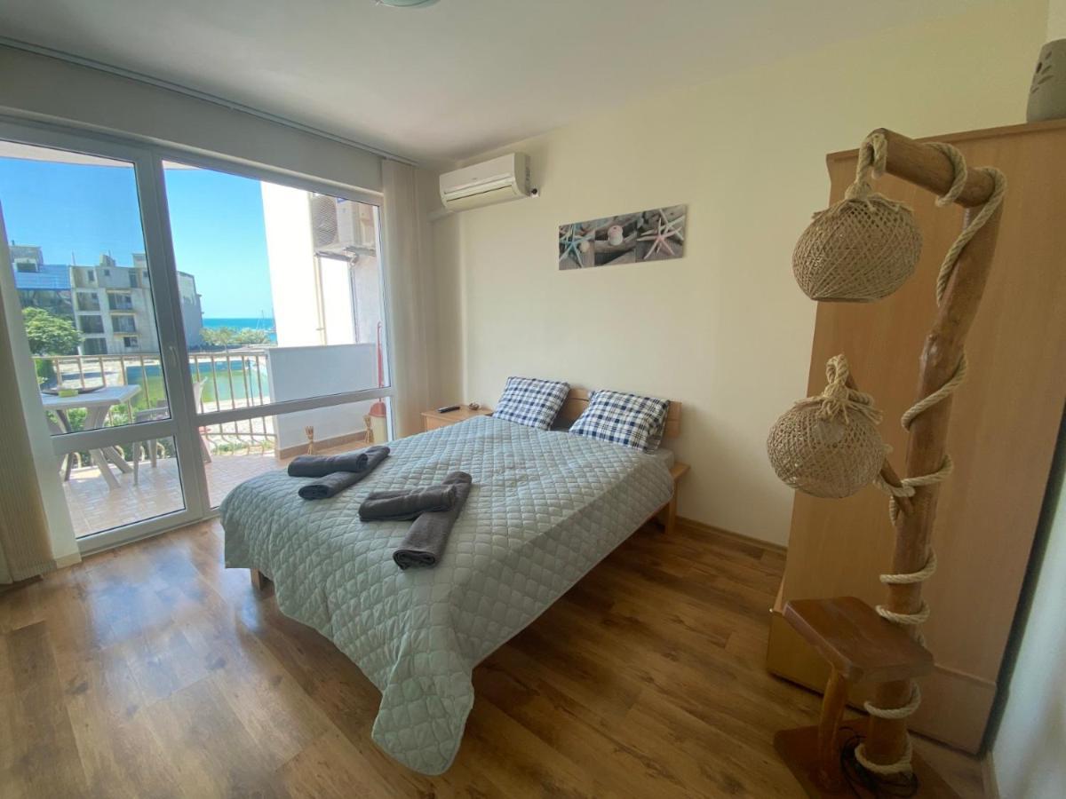 First Line On The Beach Cosy Sea Paradise Apartments Kavarna Ngoại thất bức ảnh
