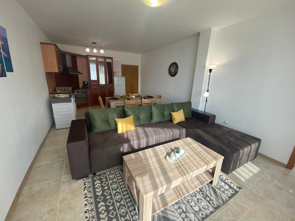 First Line On The Beach Cosy Sea Paradise Apartments Kavarna Ngoại thất bức ảnh