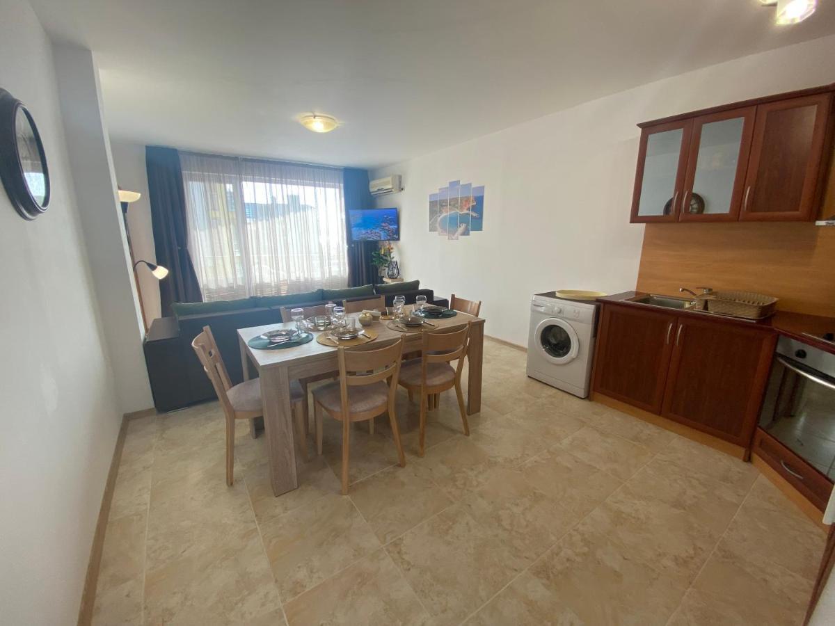 First Line On The Beach Cosy Sea Paradise Apartments Kavarna Ngoại thất bức ảnh