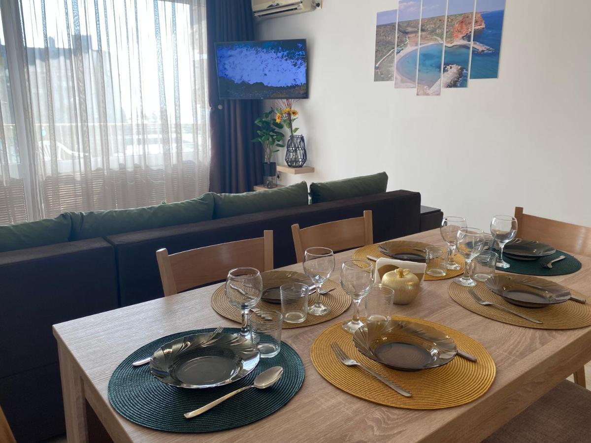 First Line On The Beach Cosy Sea Paradise Apartments Kavarna Ngoại thất bức ảnh