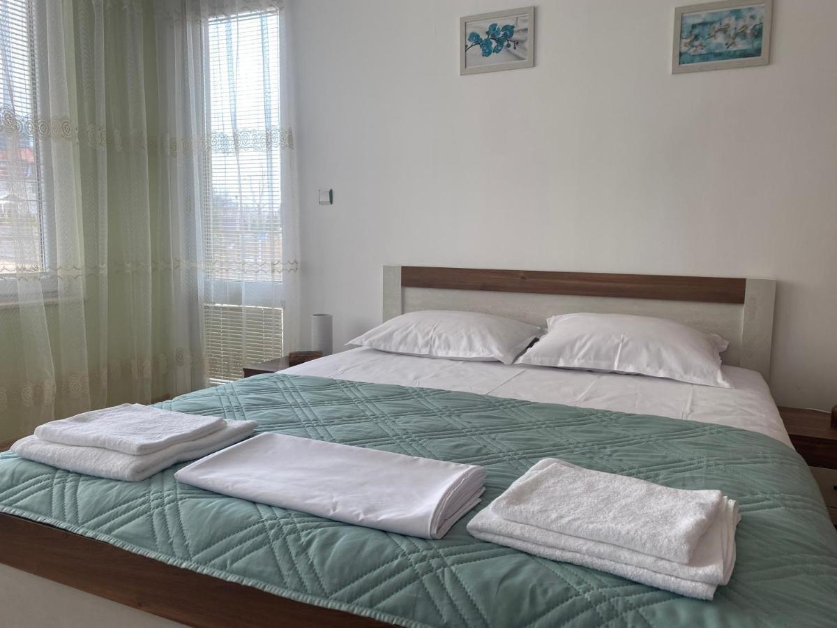 First Line On The Beach Cosy Sea Paradise Apartments Kavarna Ngoại thất bức ảnh