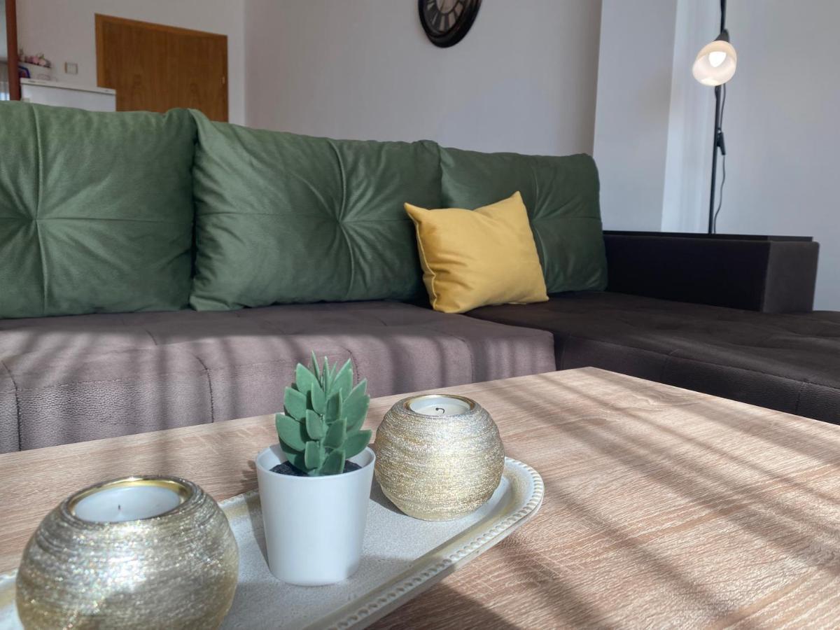 First Line On The Beach Cosy Sea Paradise Apartments Kavarna Ngoại thất bức ảnh