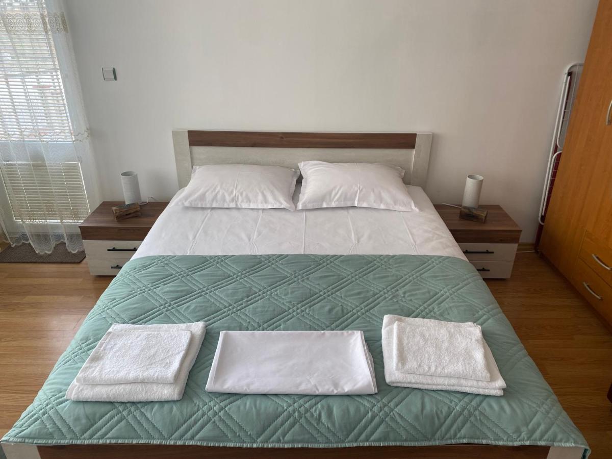 First Line On The Beach Cosy Sea Paradise Apartments Kavarna Ngoại thất bức ảnh