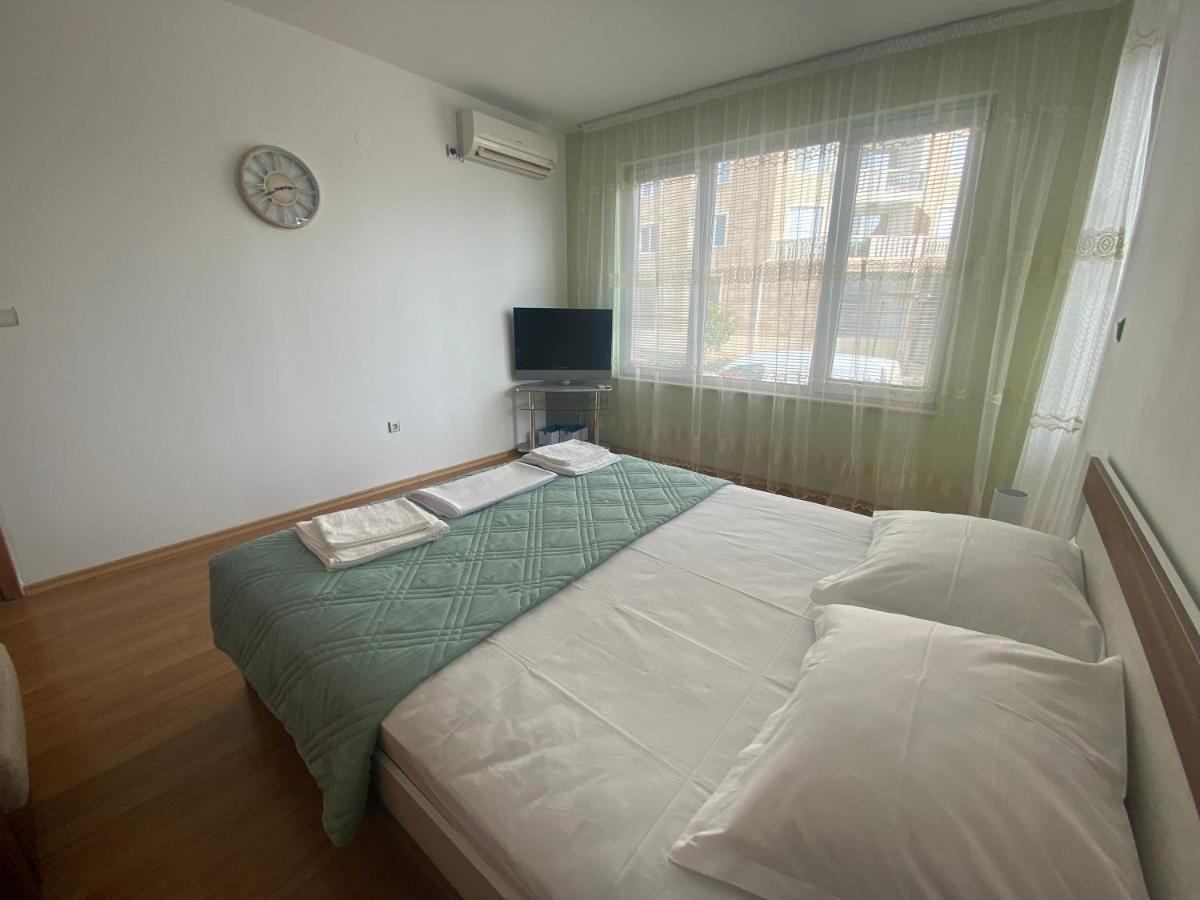 First Line On The Beach Cosy Sea Paradise Apartments Kavarna Ngoại thất bức ảnh