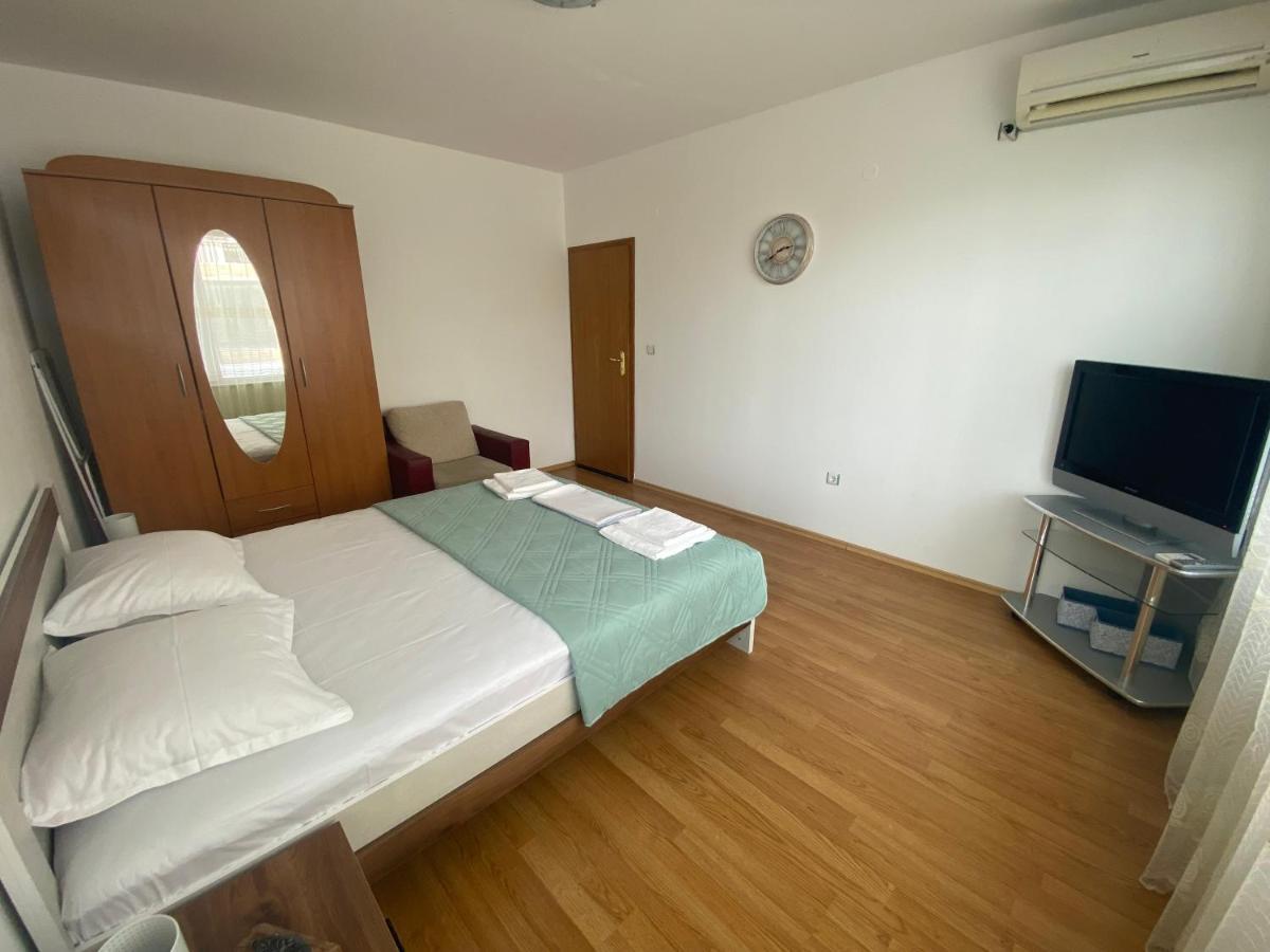First Line On The Beach Cosy Sea Paradise Apartments Kavarna Ngoại thất bức ảnh