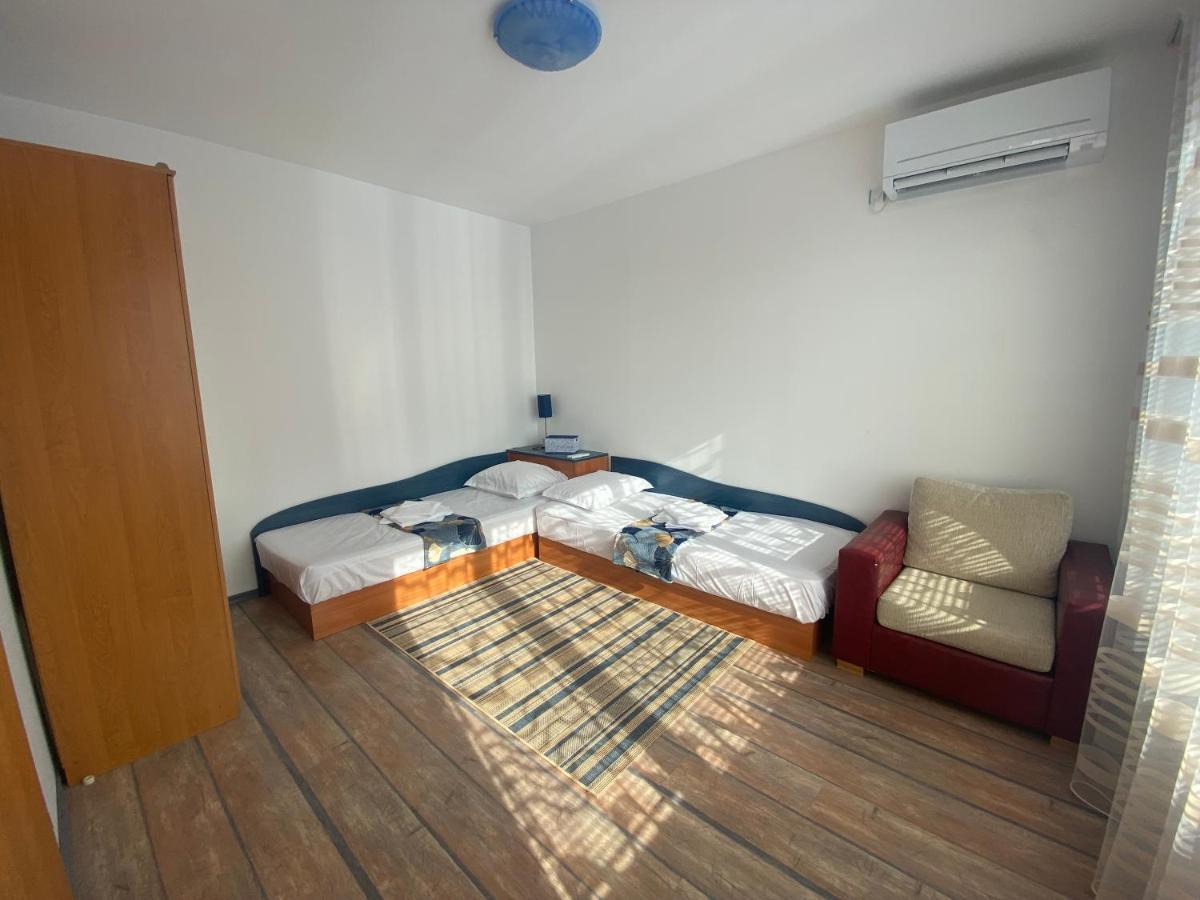 First Line On The Beach Cosy Sea Paradise Apartments Kavarna Ngoại thất bức ảnh