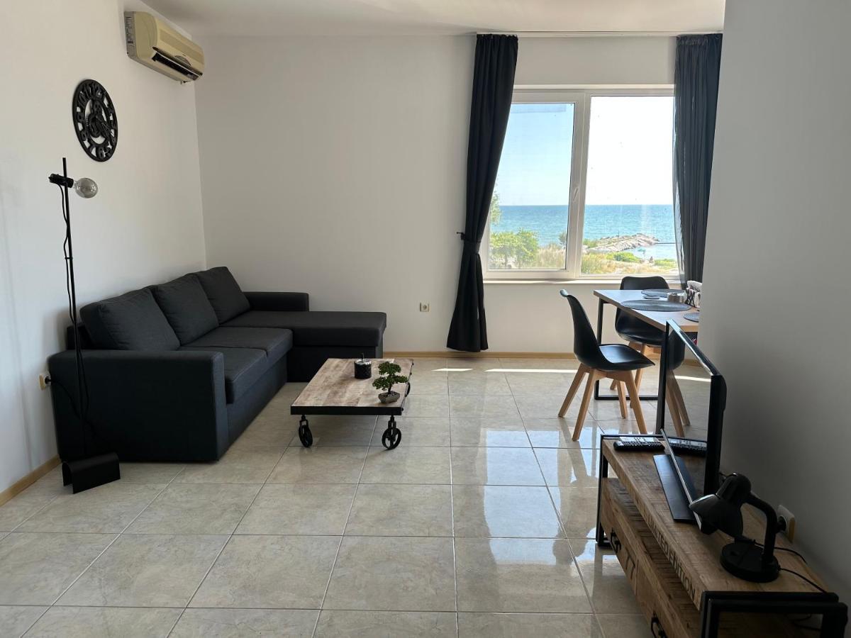 First Line On The Beach Cosy Sea Paradise Apartments Kavarna Ngoại thất bức ảnh